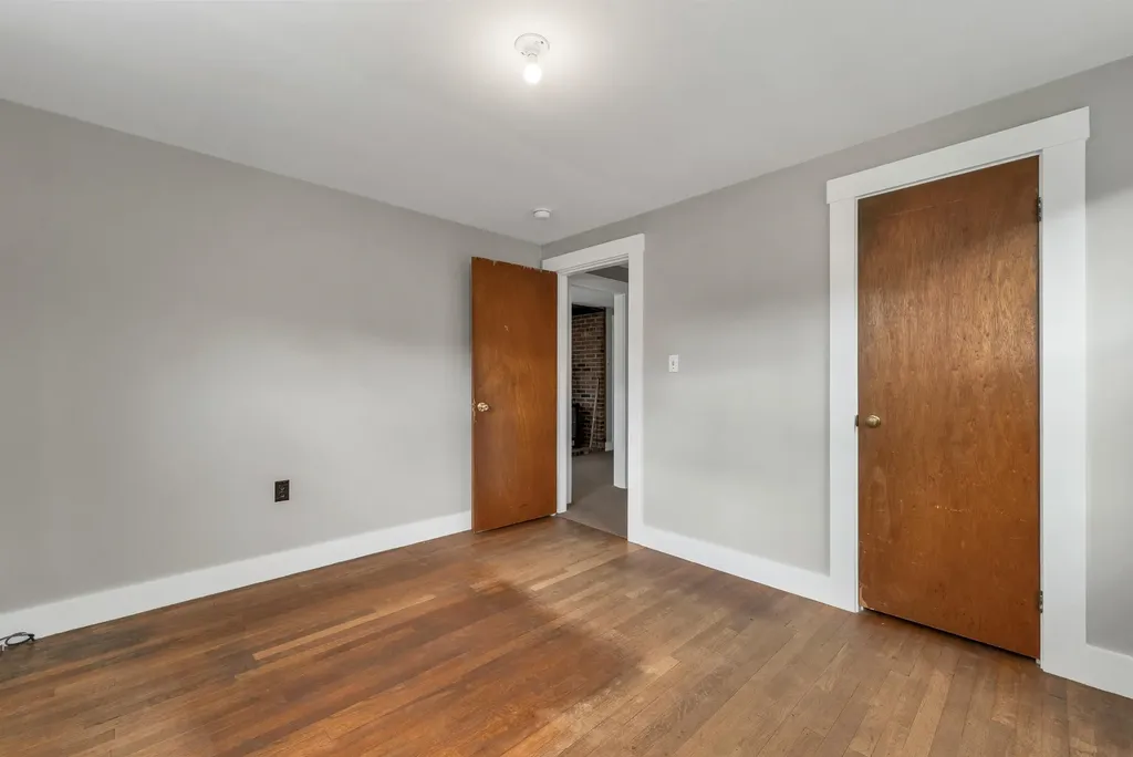 10 Merrill Road Hebron NH 03241