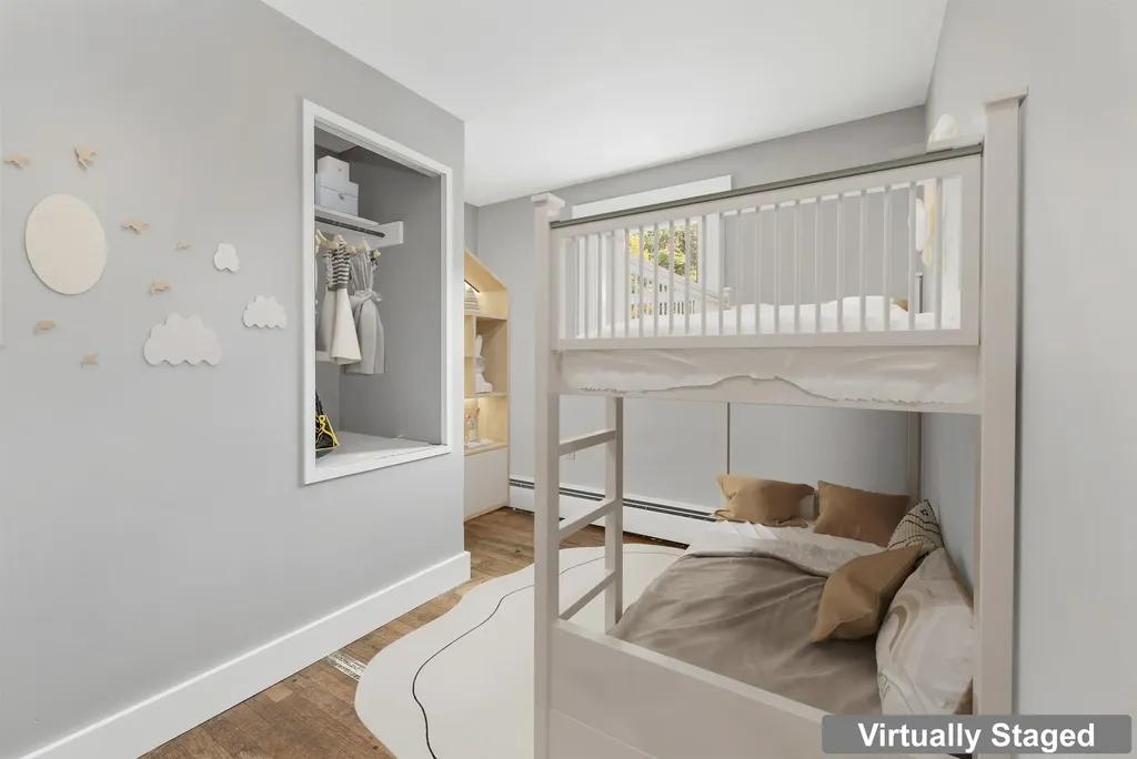 10 Merrill Road Hebron NH 03241