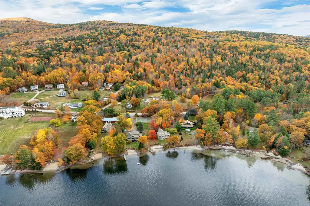 10 Merrill Road Hebron NH 03241