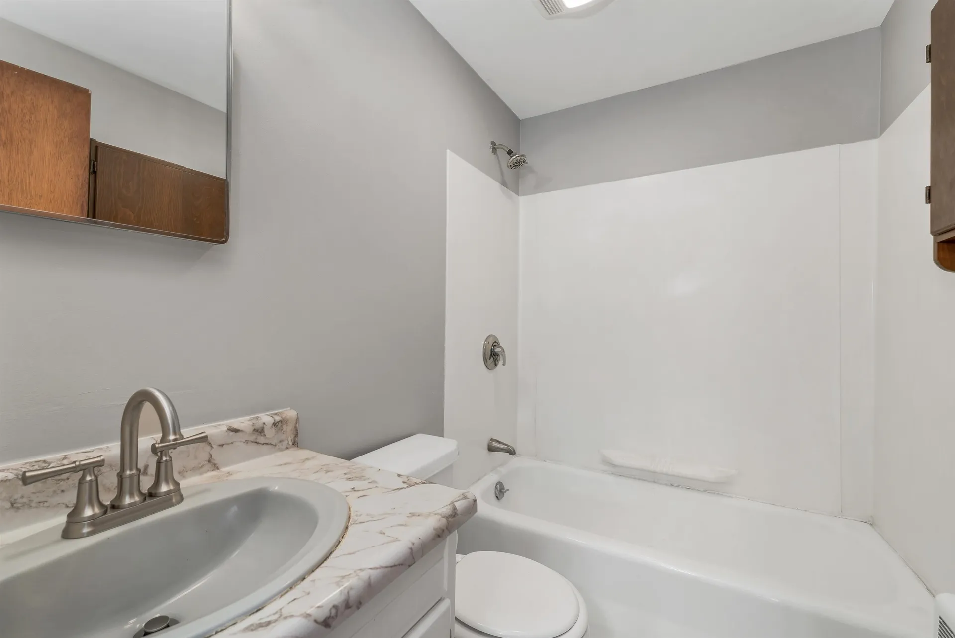 10 Merrill Road Hebron NH 03241