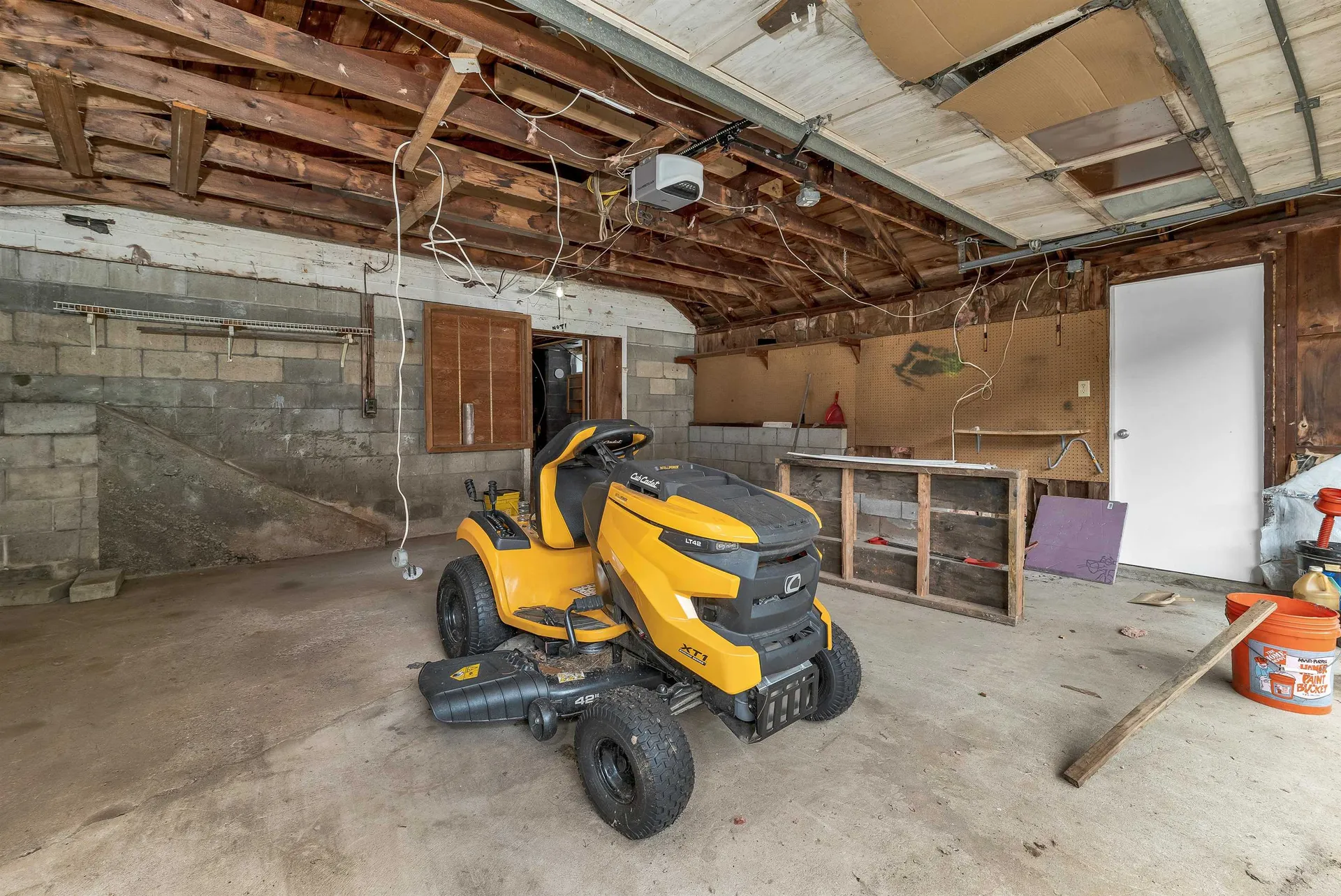 10 Merrill Road Hebron NH 03241