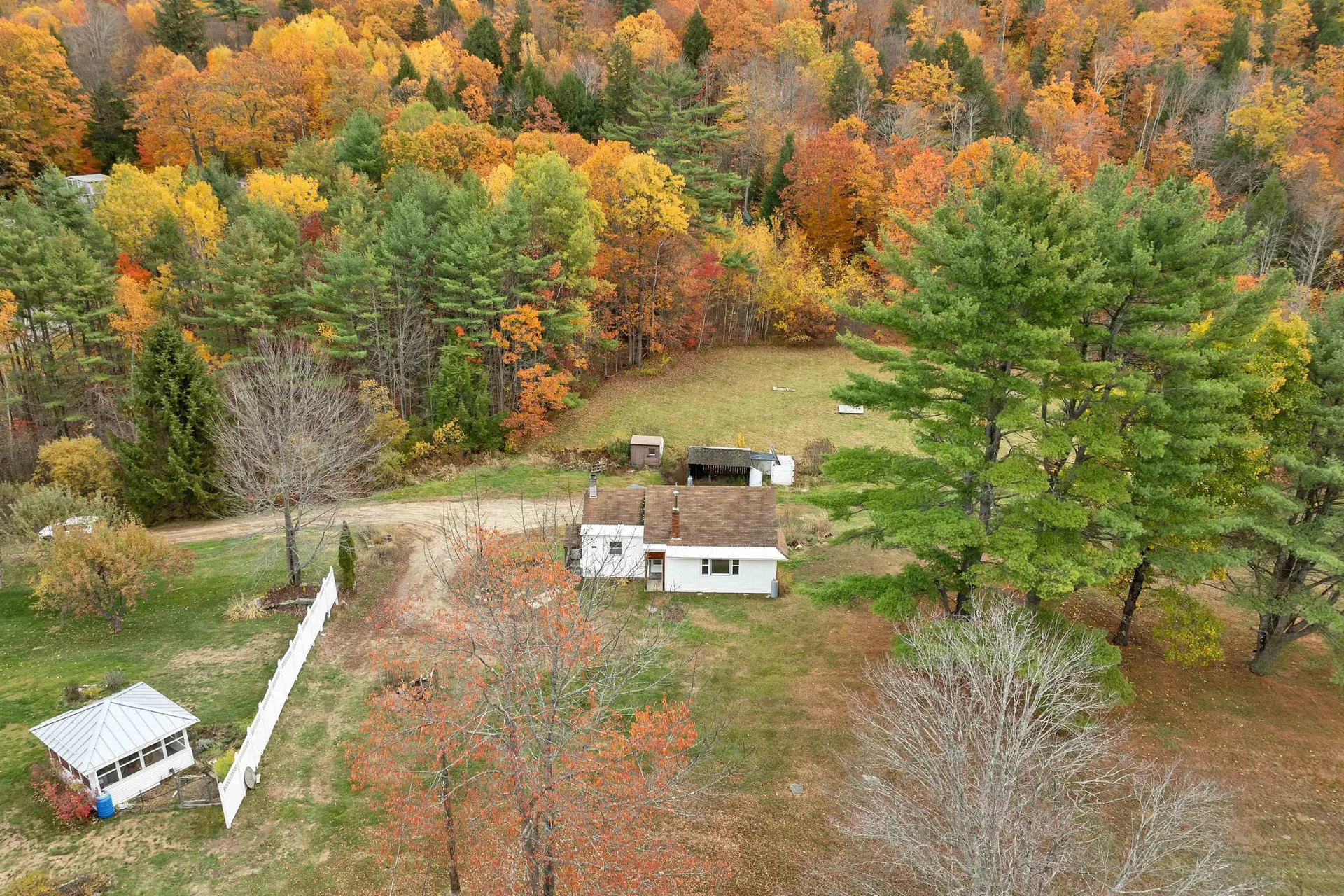 10 Merrill Road Hebron NH 03241