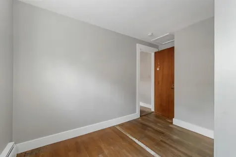 10 Merrill Road Hebron NH 03241