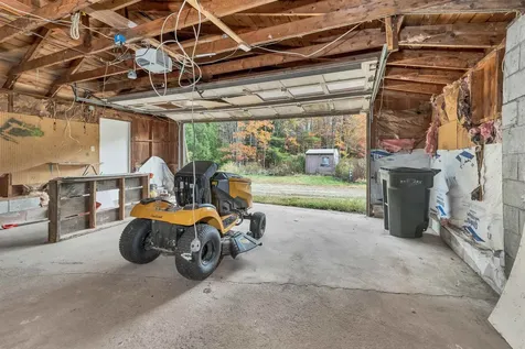 10 Merrill Road Hebron NH 03241