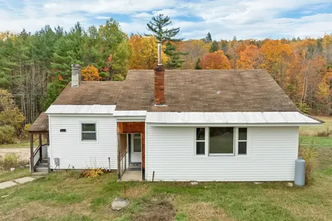 10 Merrill Road Hebron NH 03241