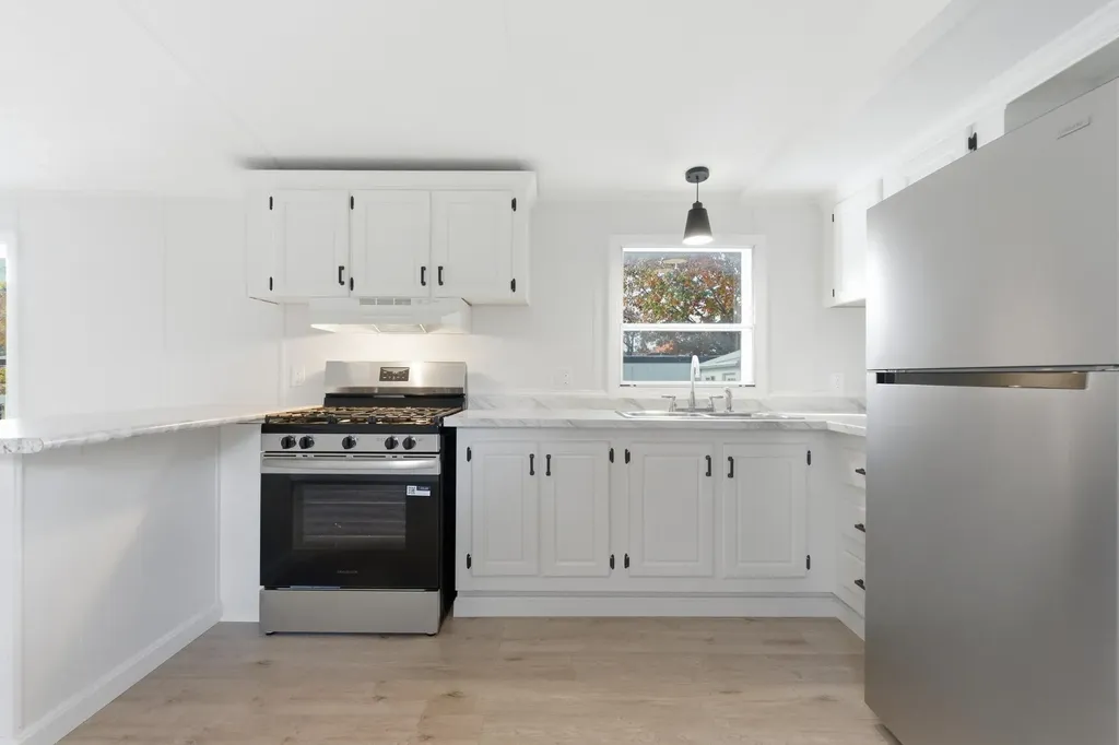 41 Longmeadow Drive Concord NH 03301