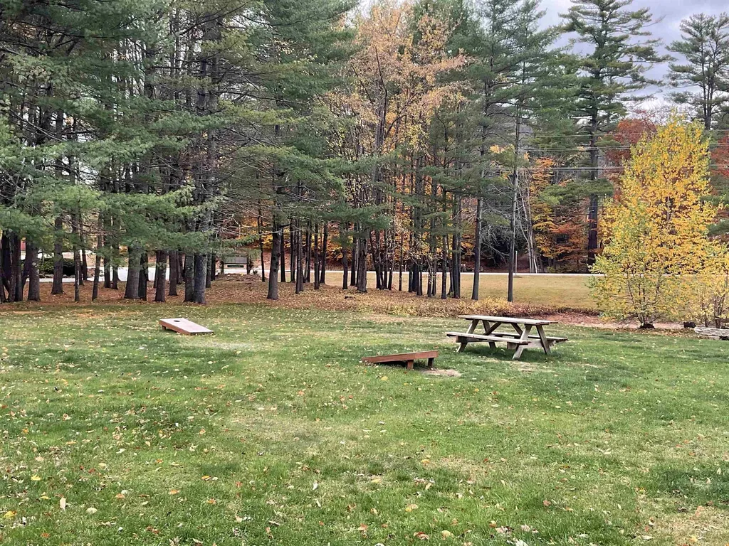 12G Seasons At Attitash Road Bartlett NH 03812