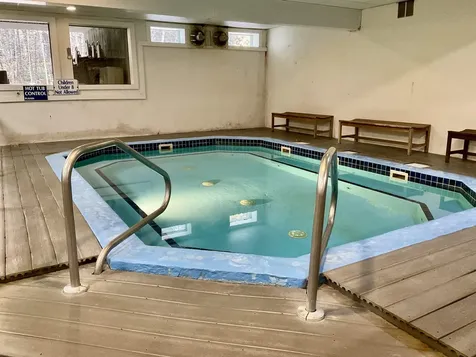 12G Seasons At Attitash Road Bartlett NH 03812