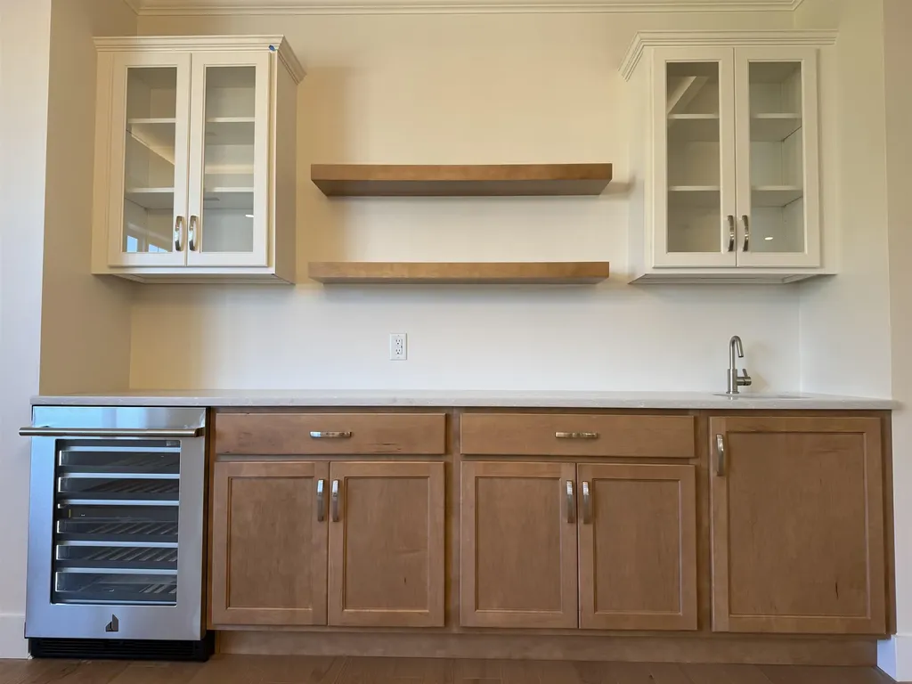 1 Longview Drive Atkinson NH 03811