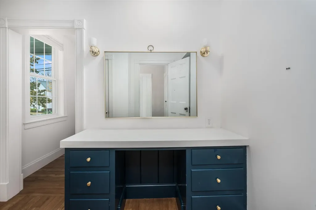 61 Elm Street Walpole NH 03608