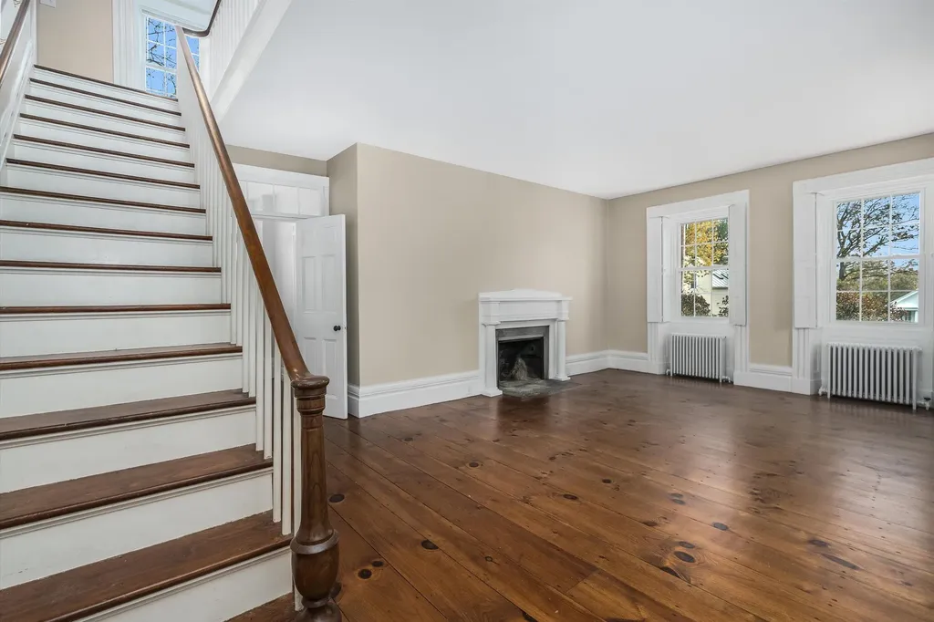 61 Elm Street Walpole NH 03608