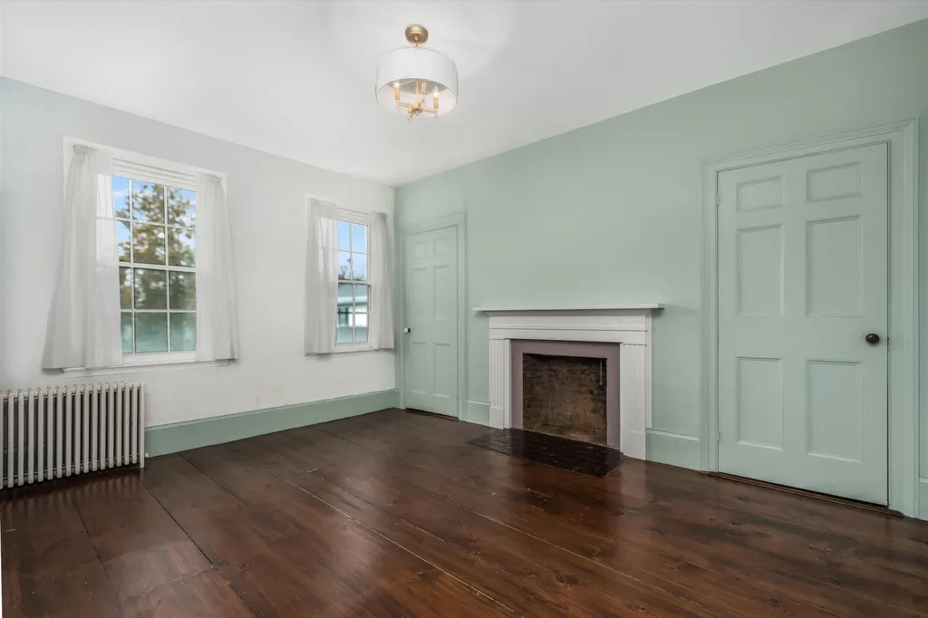 61 Elm Street Walpole NH 03608