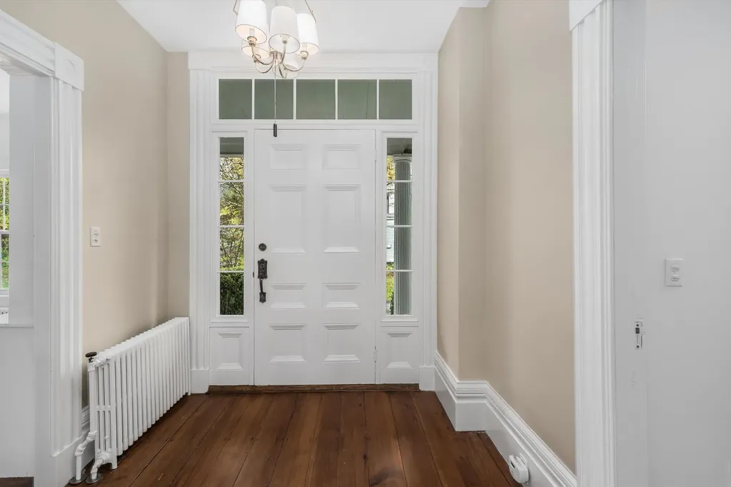 61 Elm Street Walpole NH 03608