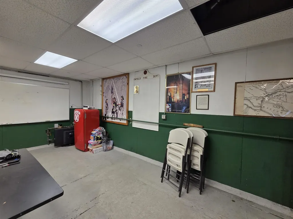 25 Union Street Enfield NH 03748