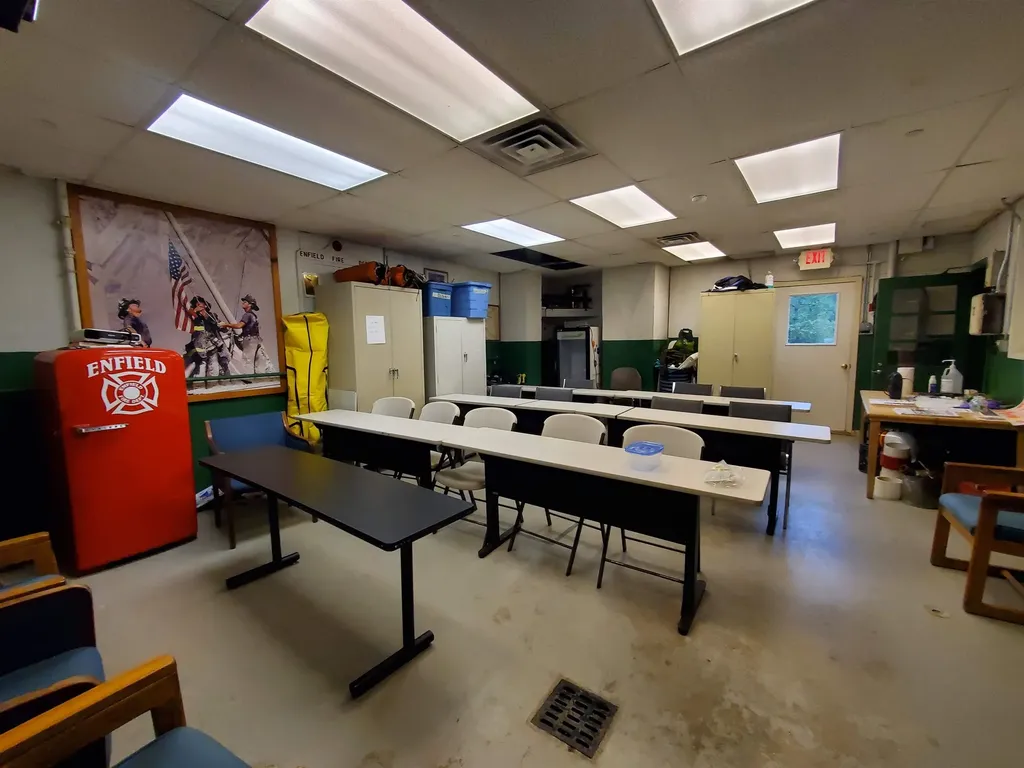 25 Union Street Enfield NH 03748