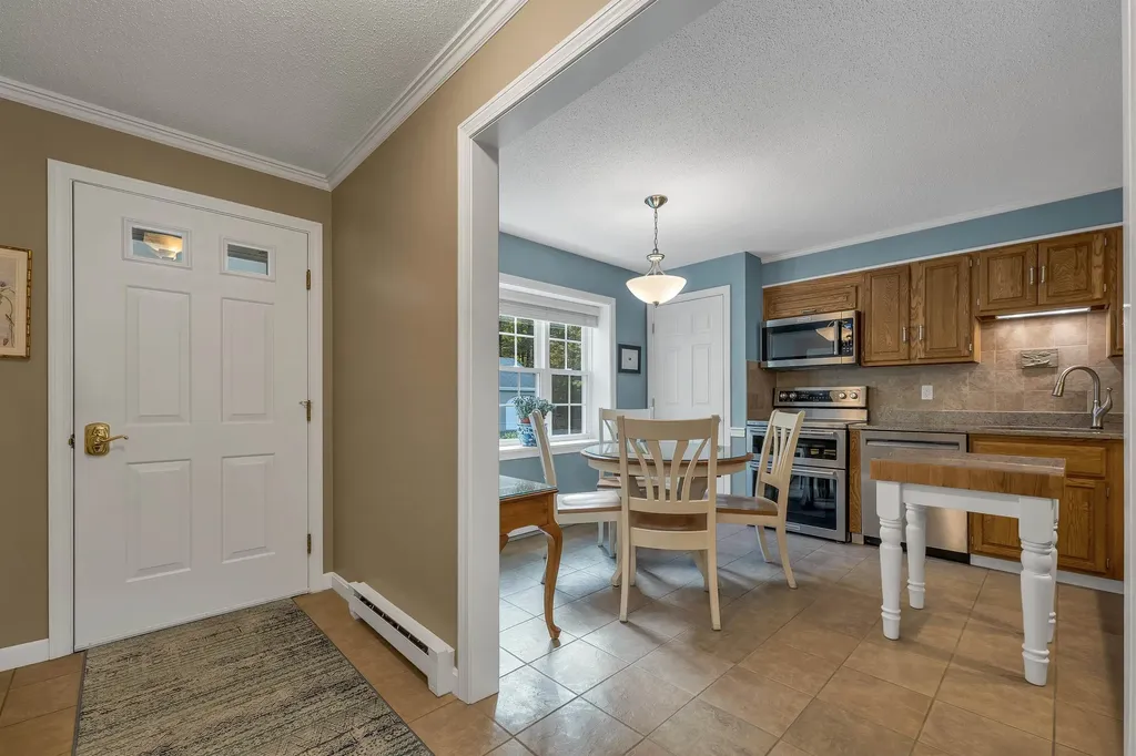 34 Harbor Way Wolfeboro NH 03894