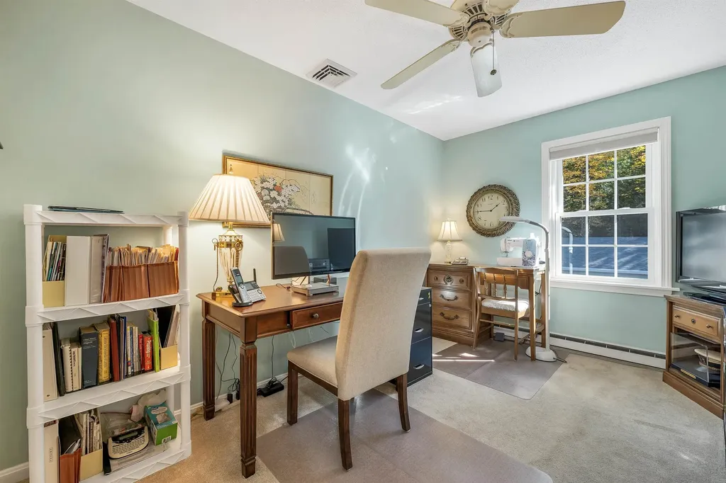 34 Harbor Way Wolfeboro NH 03894