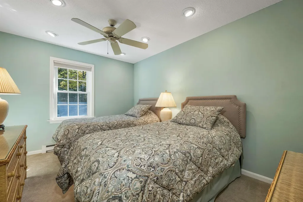 34 Harbor Way Wolfeboro NH 03894