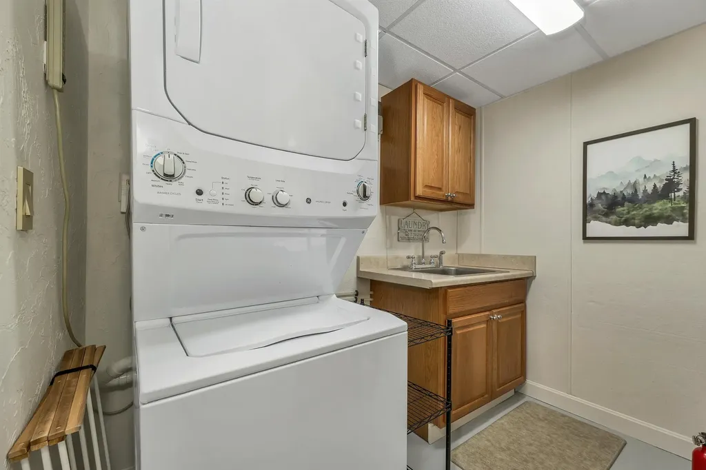 34 Harbor Way Wolfeboro NH 03894