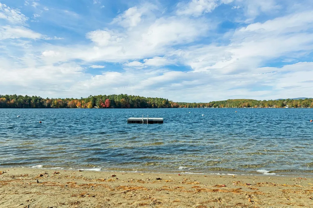 34 Harbor Way Wolfeboro NH 03894