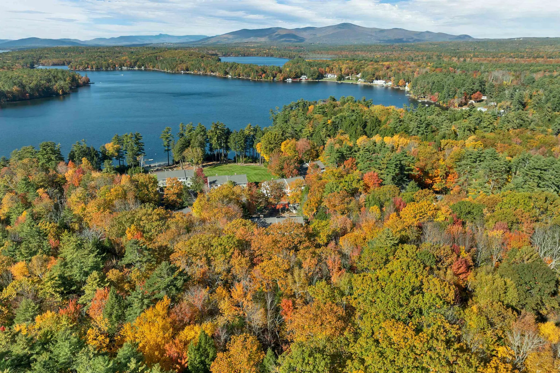 34 Harbor Way Wolfeboro NH 03894