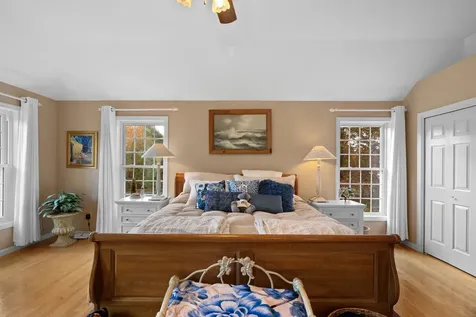 17 Meredith Road Salem NH 03079