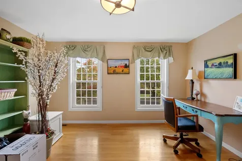 17 Meredith Road Salem NH 03079