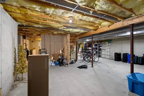 17 Meredith Road Salem NH 03079