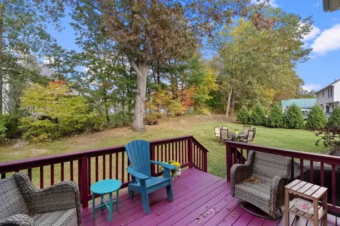 17 Meredith Road Salem NH 03079