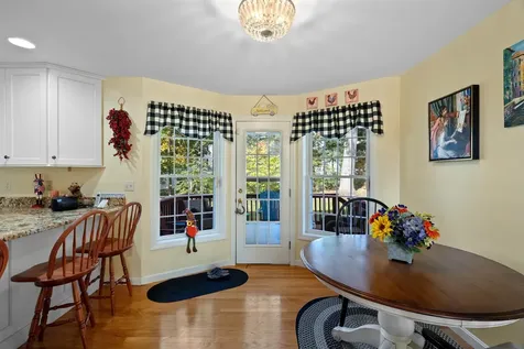 17 Meredith Road Salem NH 03079