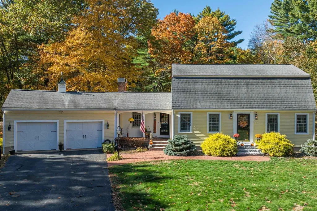 142 Haverhill Road East Kingston NH 03827