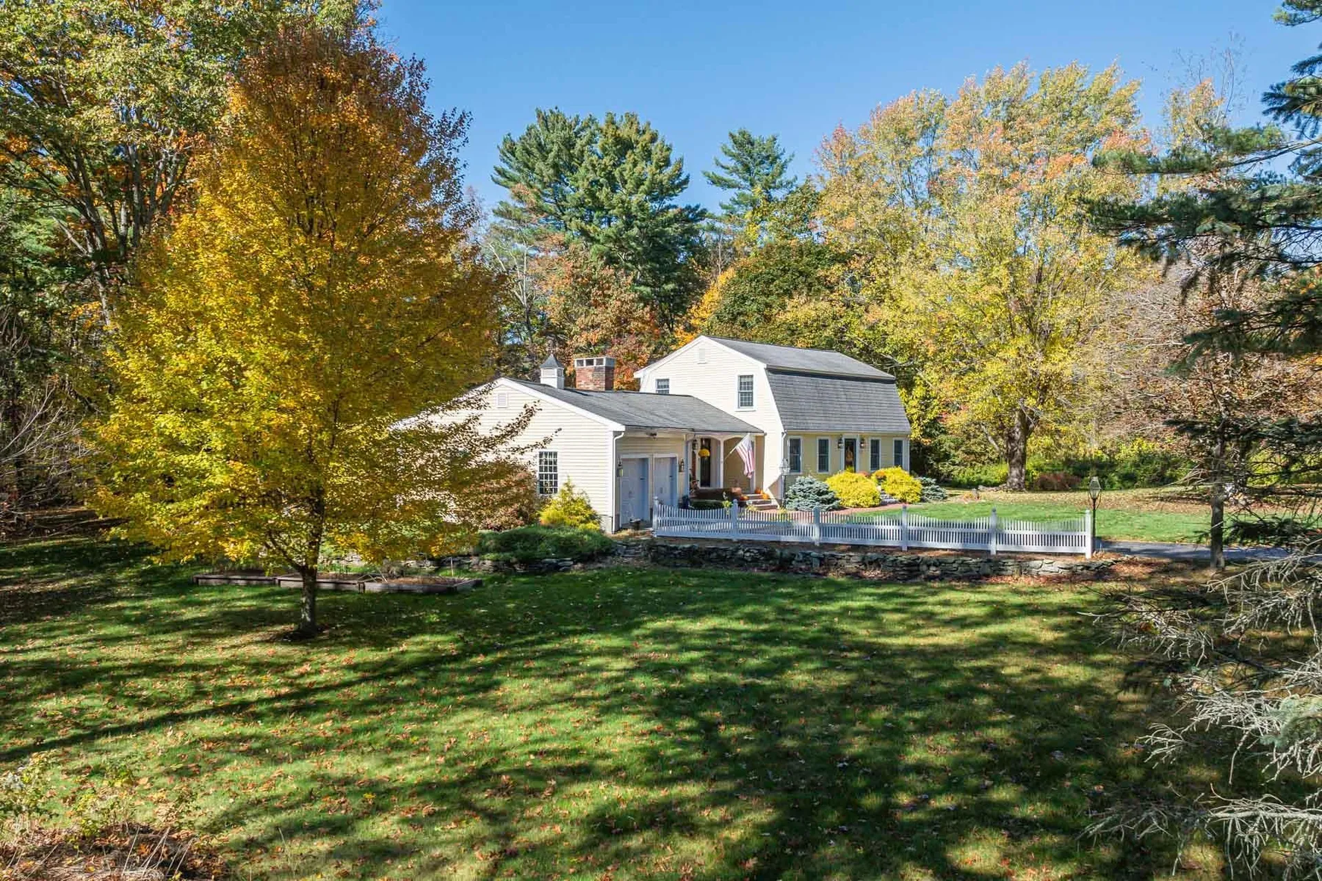 142 Haverhill Road East Kingston NH 03827