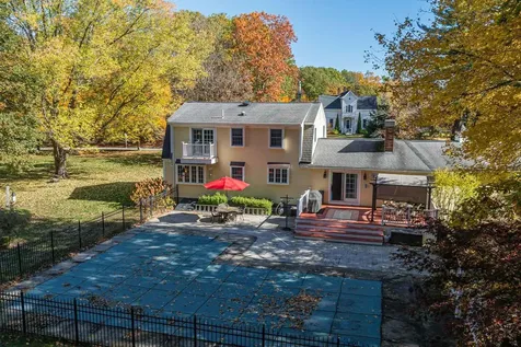 142 Haverhill Road East Kingston NH 03827