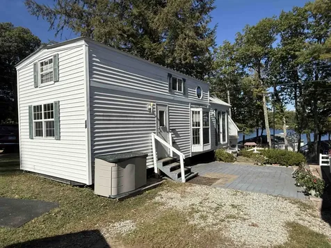 24 Dock Road Gilford NH 03249