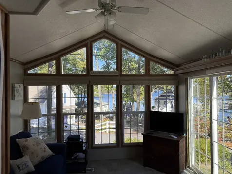 24 Dock Road Gilford NH 03249