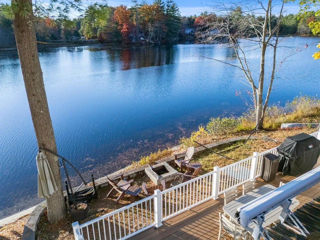 93 Daniels Road Weare NH 03281