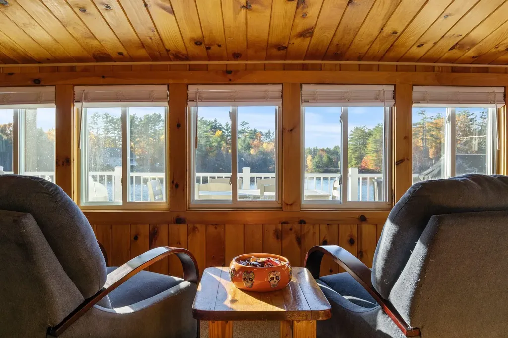 93 Daniels Road Weare NH 03281