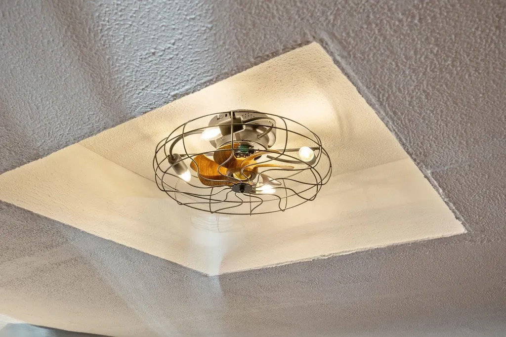 93 Daniels Road Weare NH 03281