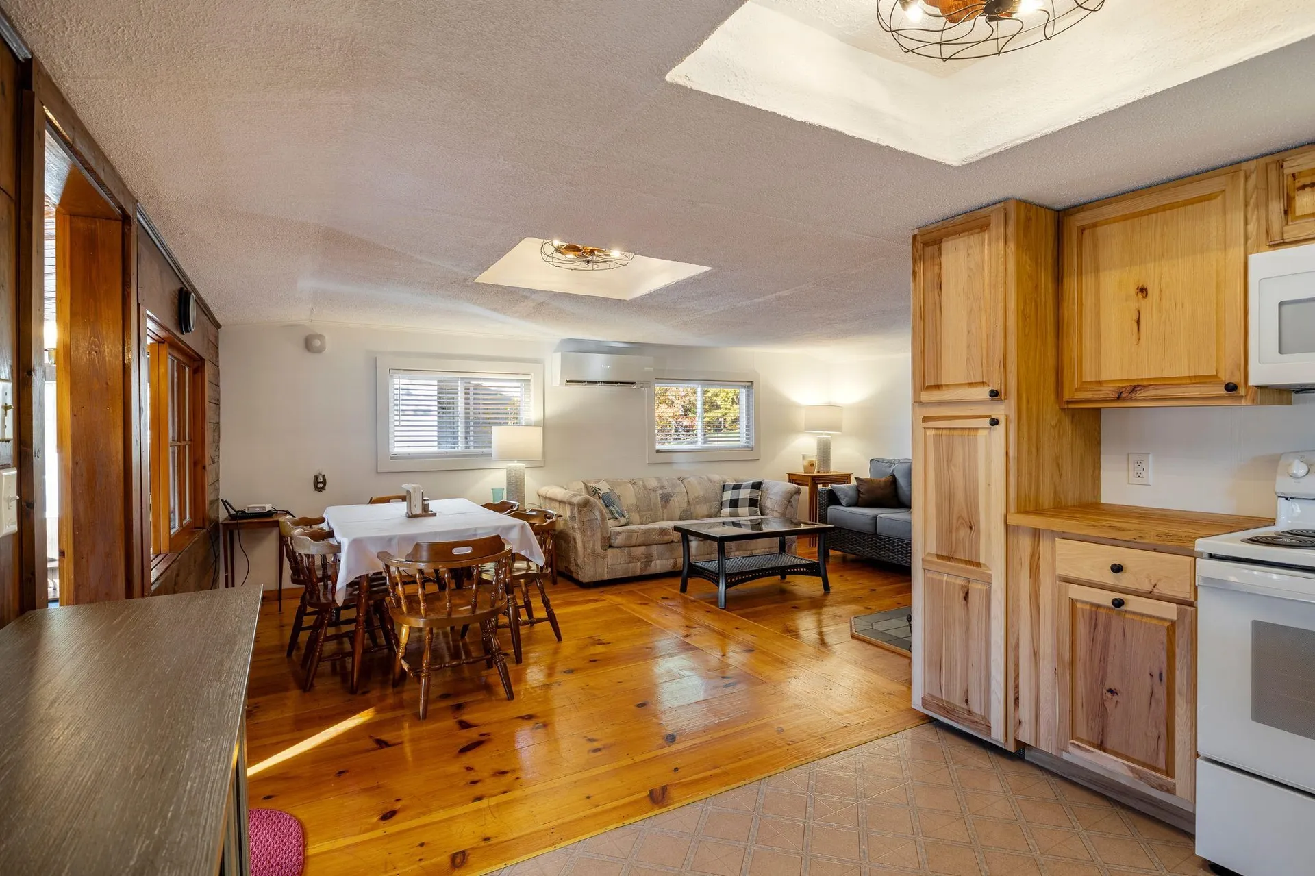 93 Daniels Road Weare NH 03281