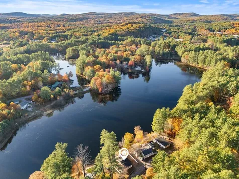 93 Daniels Road Weare NH 03281