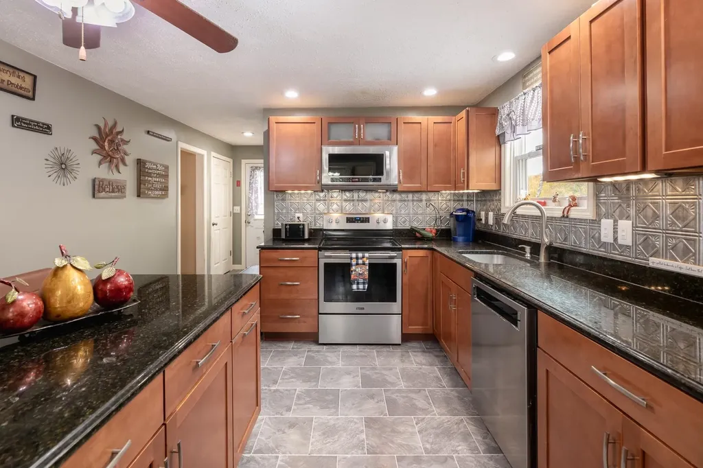 46 Horseshoe Drive Belmont NH 03220