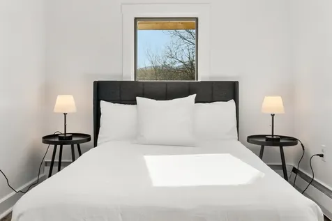 5 Tannery Road Dover VT 05356