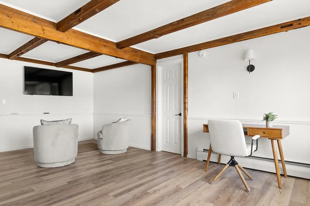 5 Tannery Road Dover VT 05356