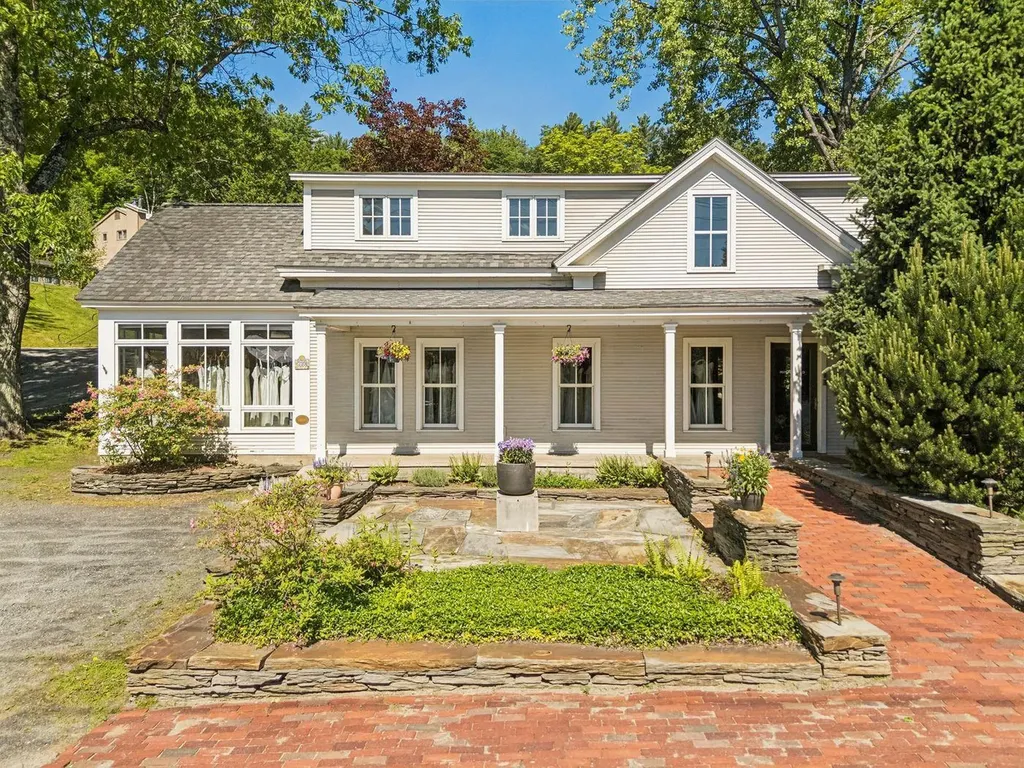299 Mountain Road Stowe VT 05672