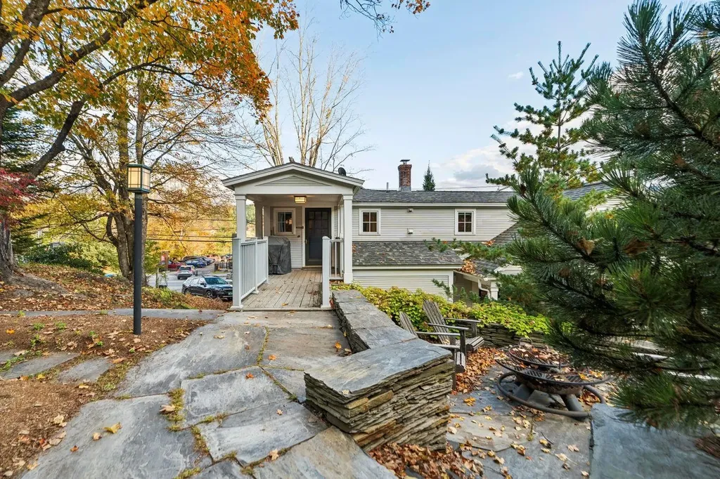 299 Mountain Road Stowe VT 05672