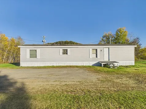 54 Edwards Street Colebrook NH 03576