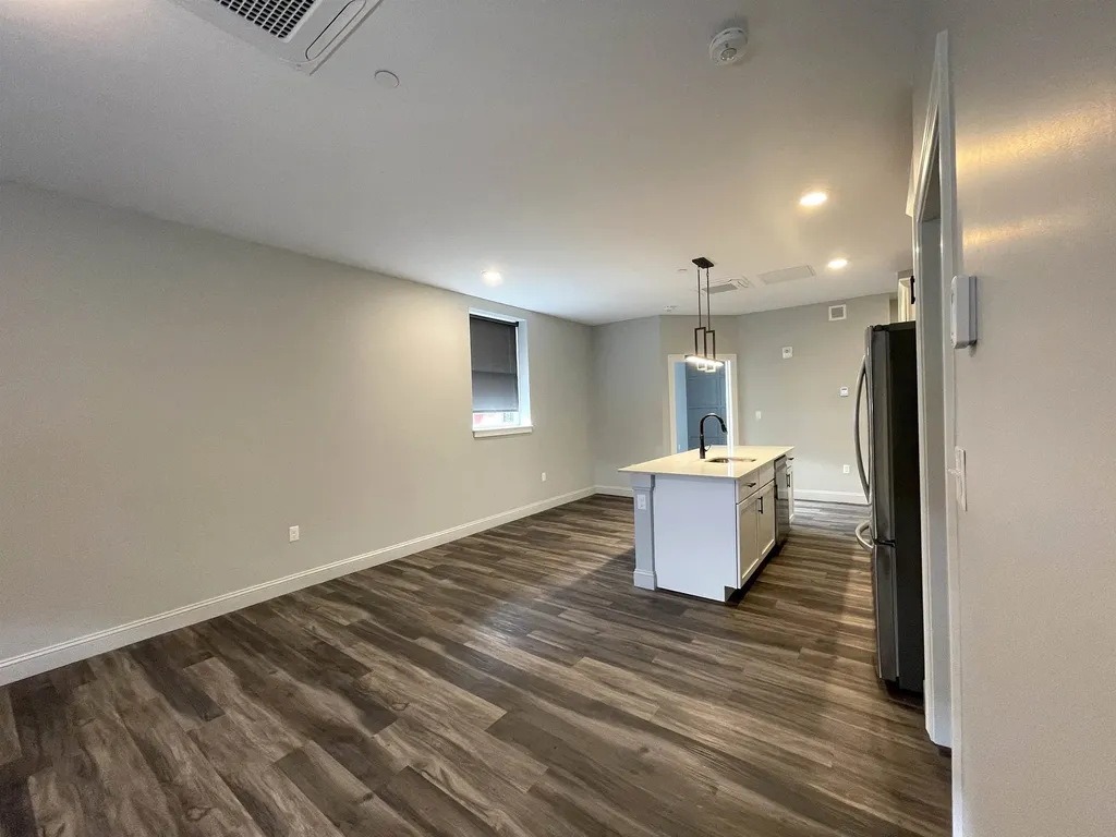 25 Lowell Street Manchester NH 03101