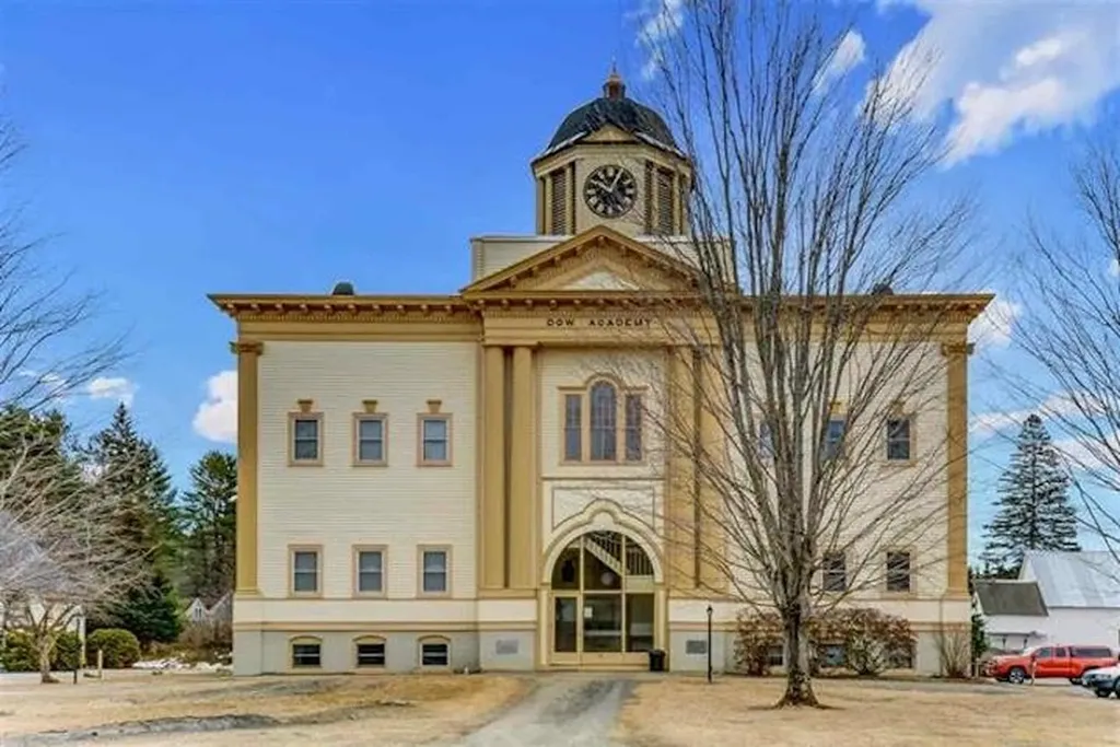 28 Academy Street Franconia NH 03580