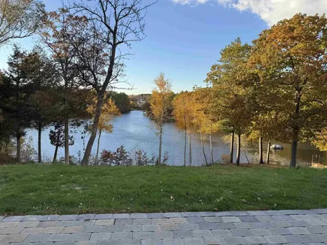 17 Great Cove Drive Newmarket NH 03857