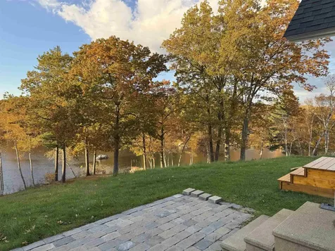 17 Great Cove Drive Newmarket NH 03857